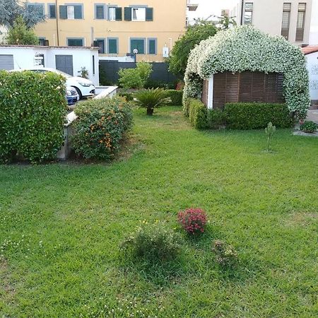 Impero 6 Apartman Scauri  Kültér fotó