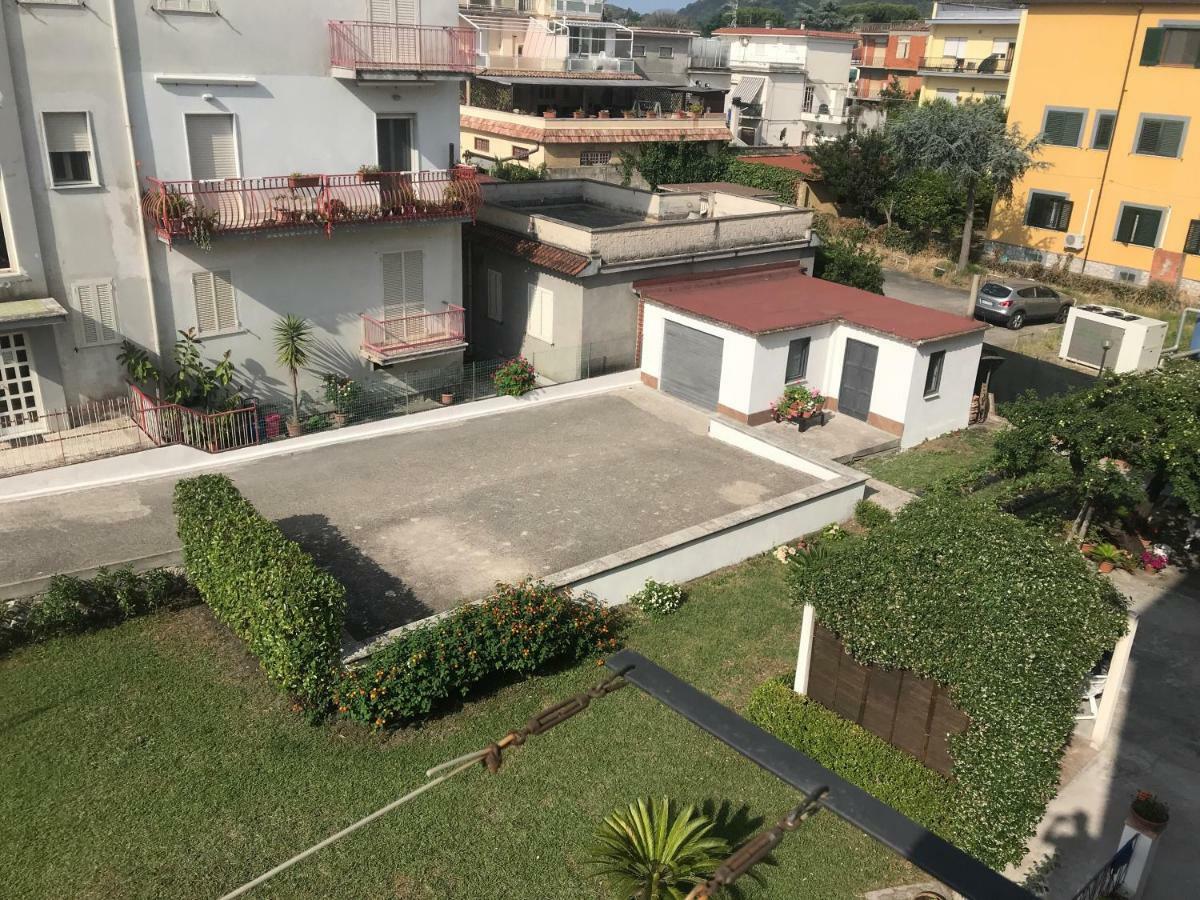 Impero 6 Apartman Scauri  Kültér fotó